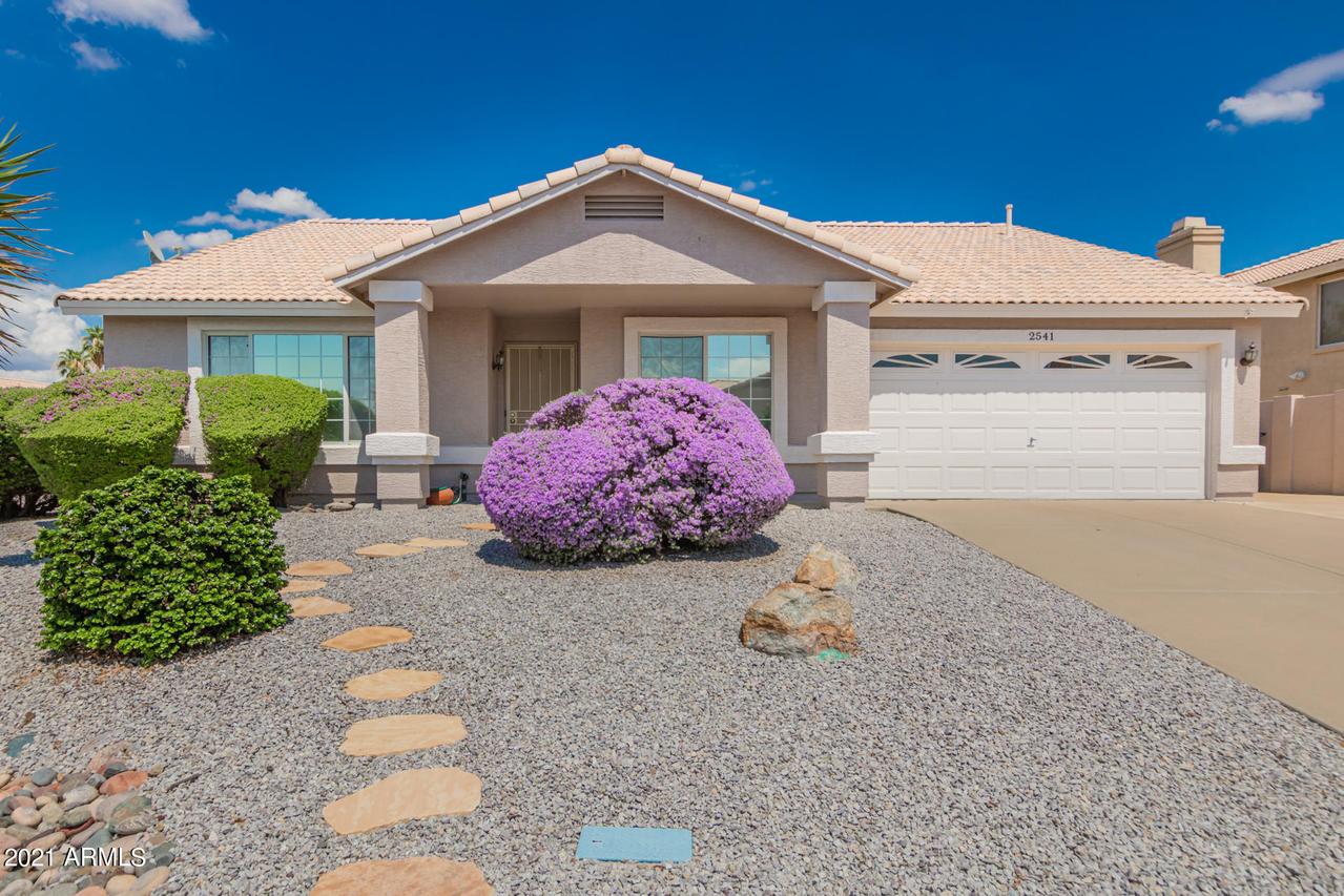 2541 N Saffron St., Mesa, AZ 85215