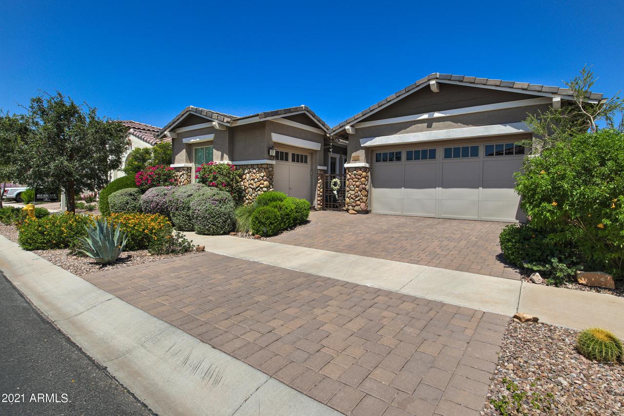 10202 E Bergeron Ave., Mesa, AZ 85212