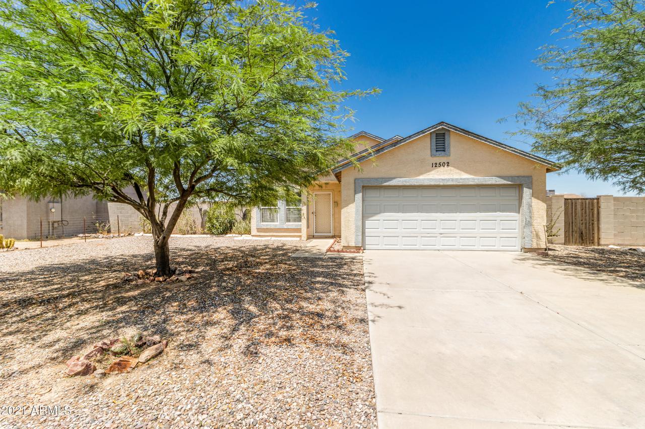 12502 W Obregon Dr., Arizona City, AZ 85223