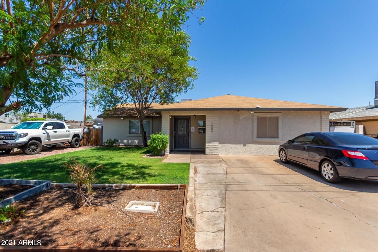 1005 S Solomon, Mesa, AZ 85204