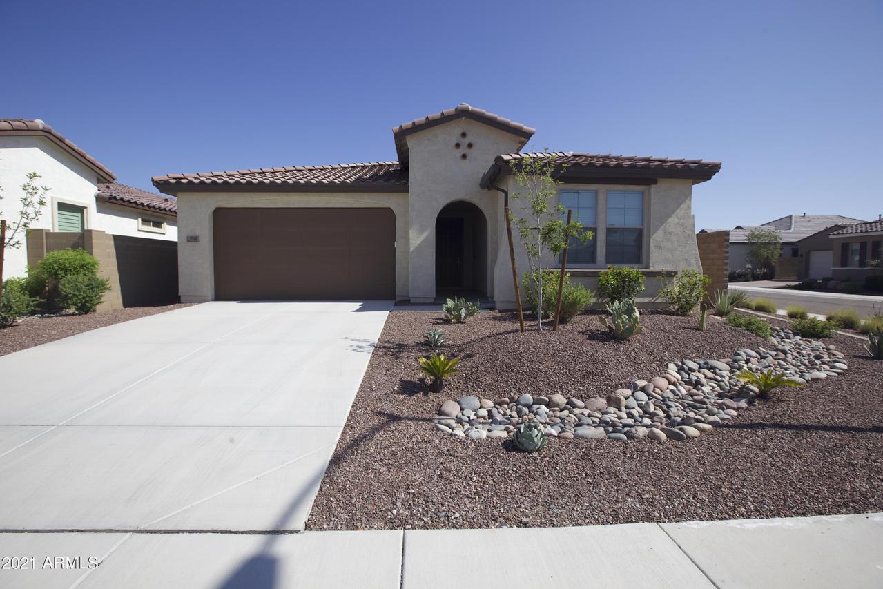 9760 W Robin Ln., Peoria, AZ 85383