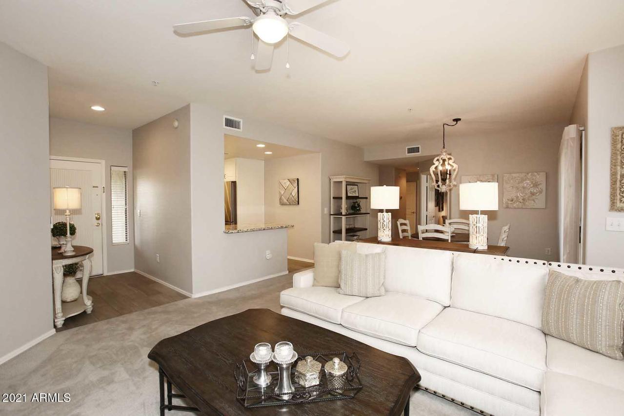 19700 N 76th St. #2044, Scottsdale, AZ 85255