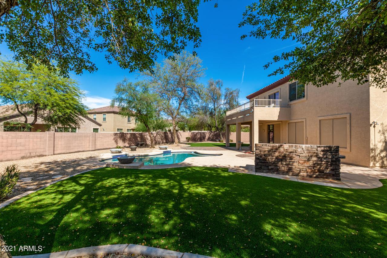 18460 W Sweet Acacia Dr., Goodyear, AZ 85338