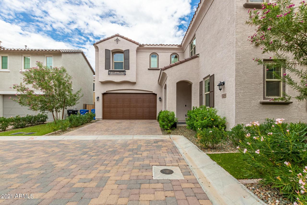 17219 N 10th St., Phoenix, AZ 85022
