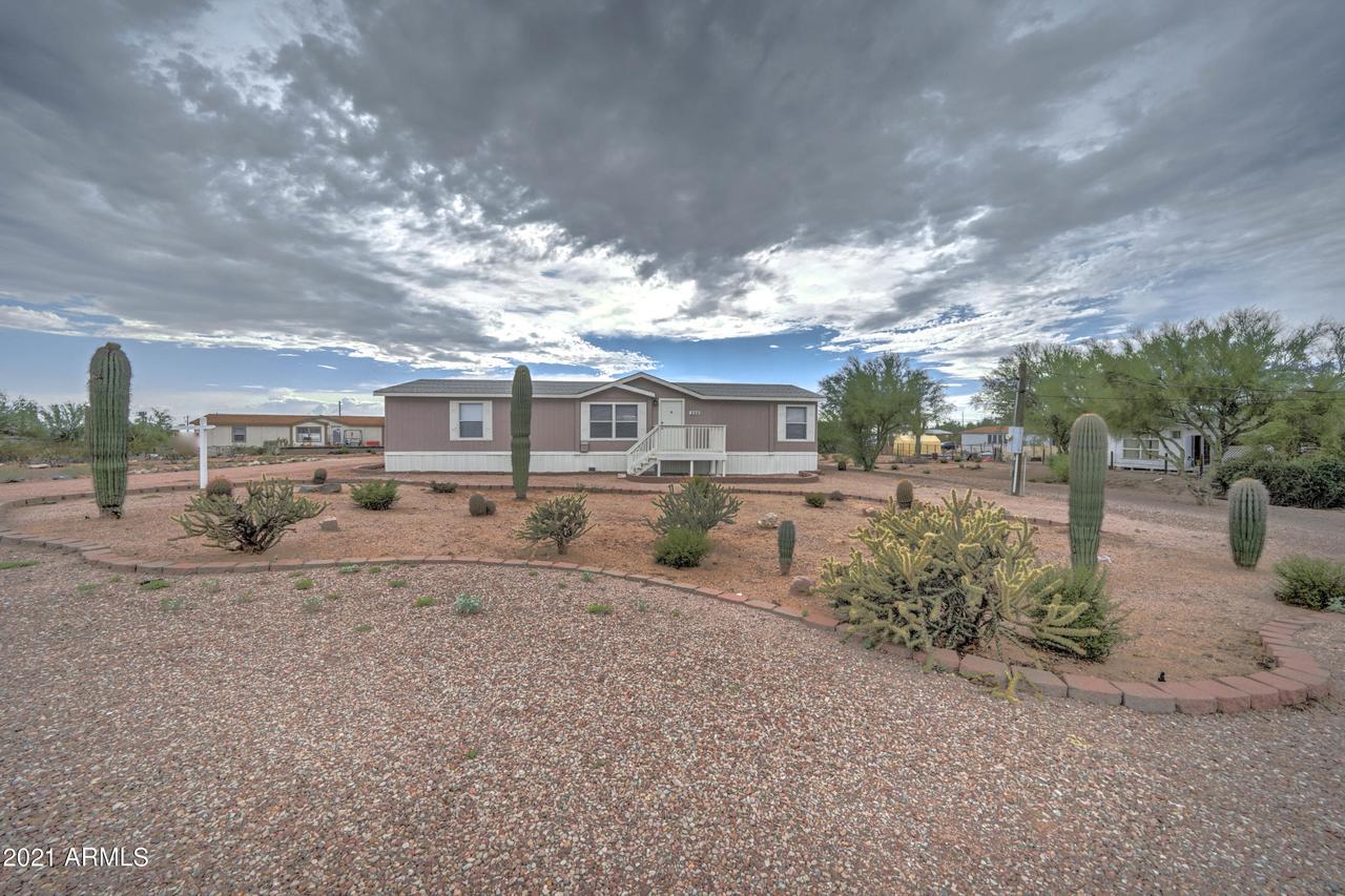 1403 E Scenic St., Apache Junction, AZ 85119