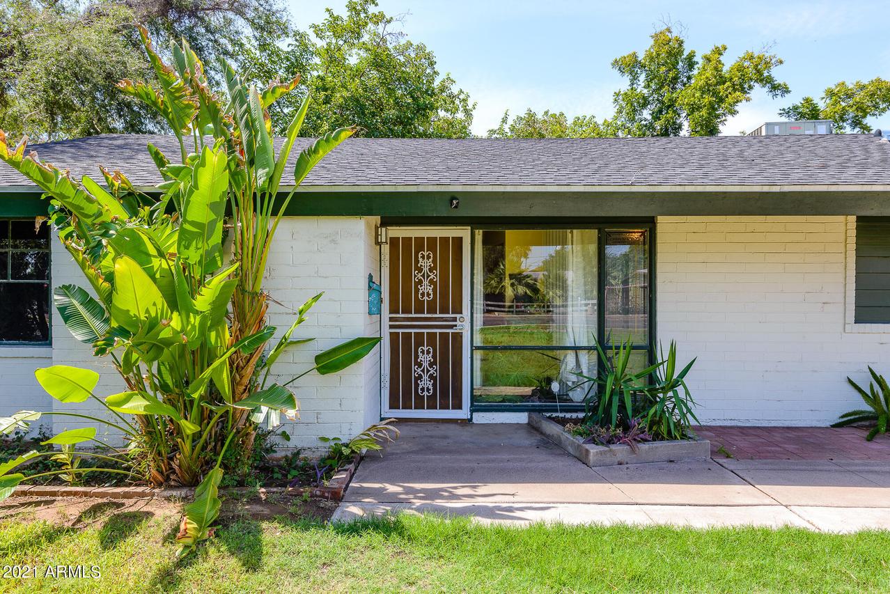 1111 W Bethany Home Rd., Phoenix, AZ 85013