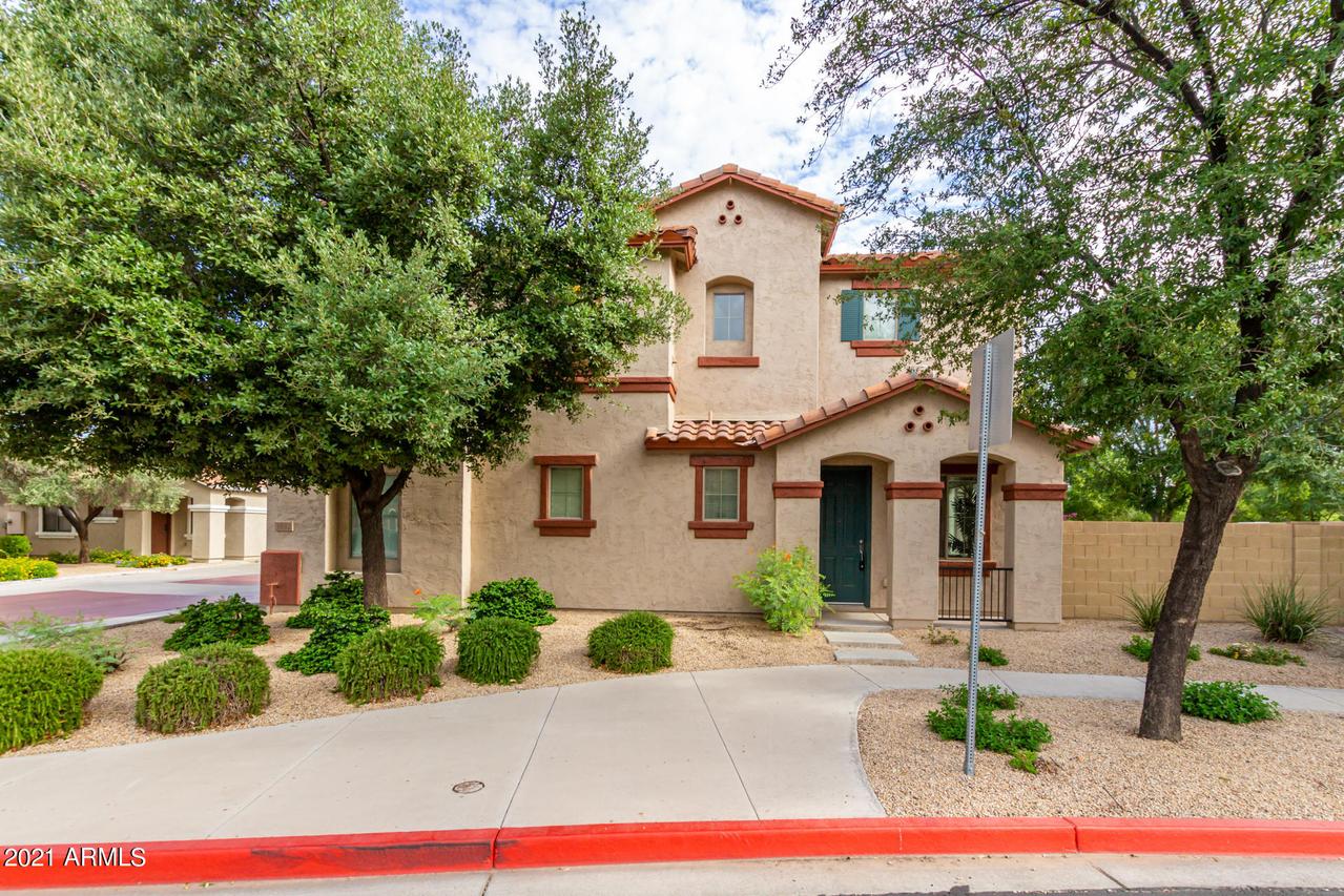 1032 E Cantebria Dr., Gilbert, AZ 85296