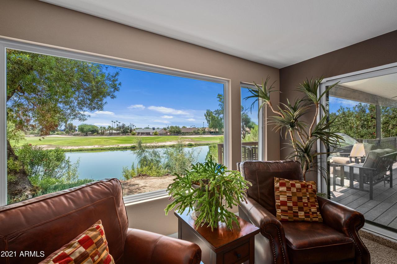 4943 E Lake Point Ct., Phoenix, AZ 85044