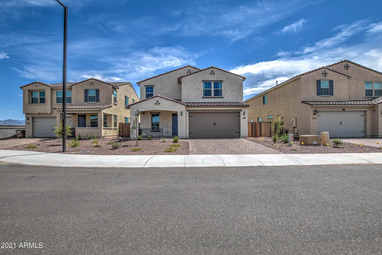 17959 W Encinas Ln., Goodyear, AZ 85338