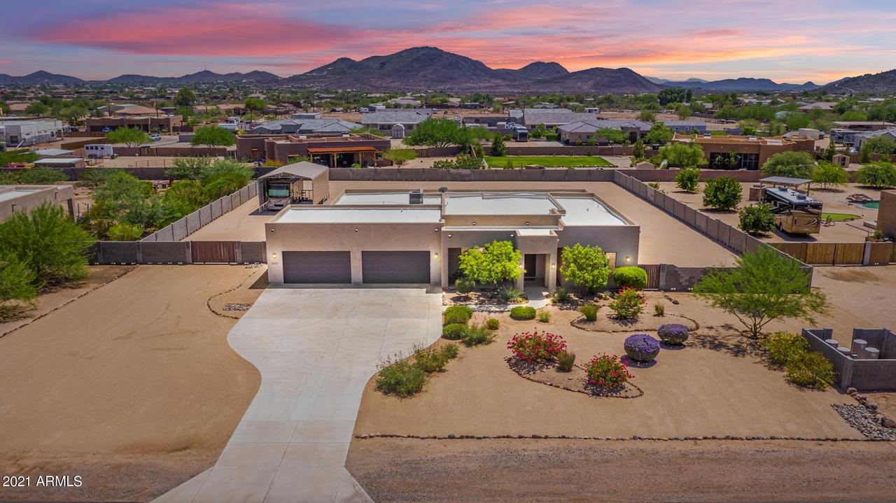 2123 W Desert Hills Dr., Phoenix, AZ 85086