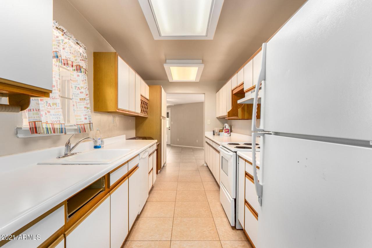 6720 N 14th Dr., Phoenix, AZ 85013