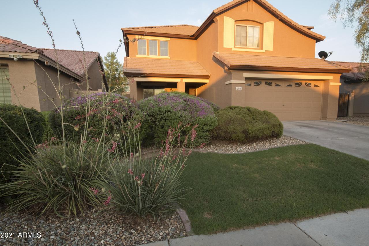 8213 S 48th Ln., Laveen, AZ 85339