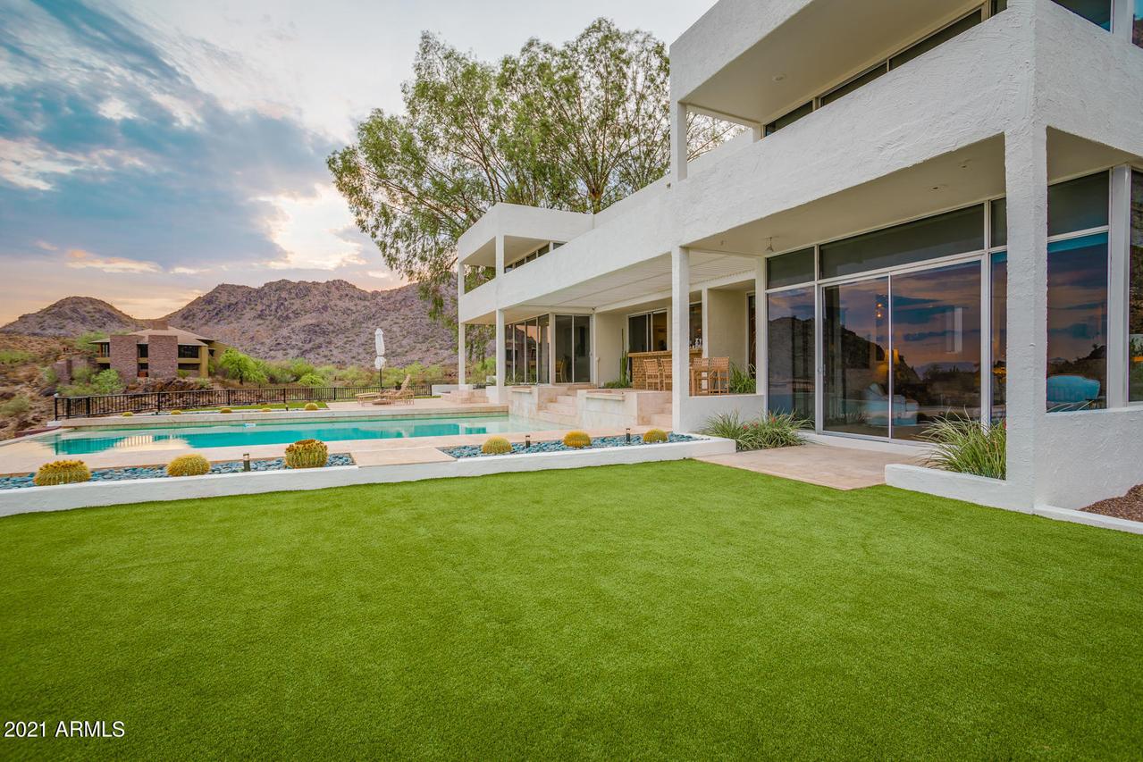 6802 N 36th St., Phoenix, AZ 85018