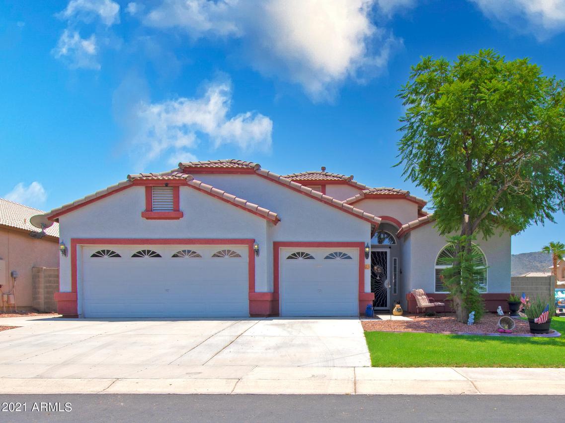 1027 W Samantha Way, Phoenix, AZ 85041