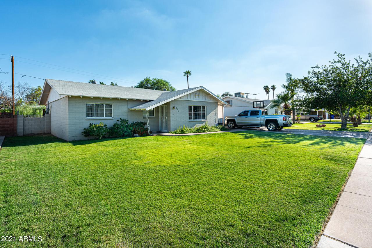 685 W Shannon St., Chandler, AZ 85225