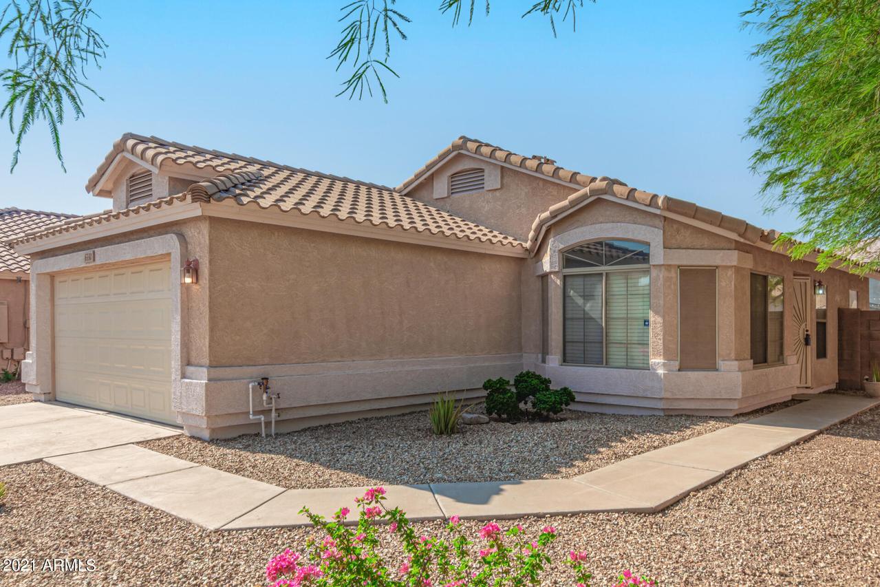 6330 W Crown King Rd., Phoenix, AZ 85043