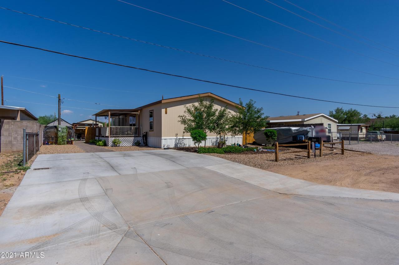 715 S 96th St., Mesa, AZ 85208