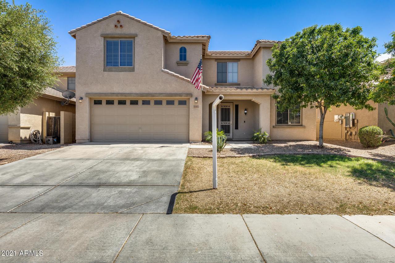 697 W Desert Seasons Dr., San Tan Valley, AZ 85143