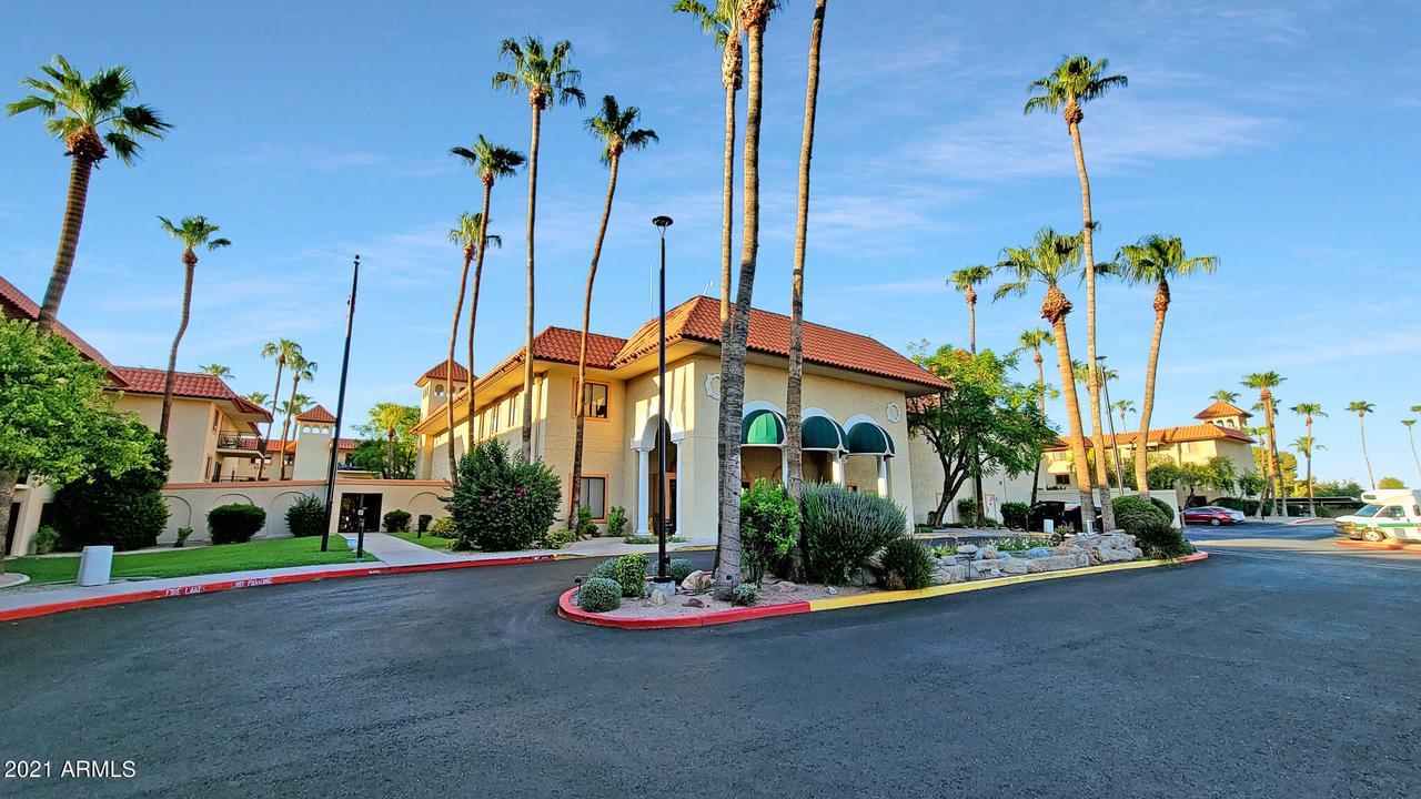 10330 W Thunderbird Blvd. #C210, Sun City, AZ 85351