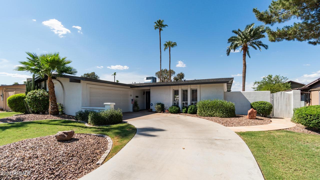 3934 E Sunnyside Dr., Phoenix, AZ 85028