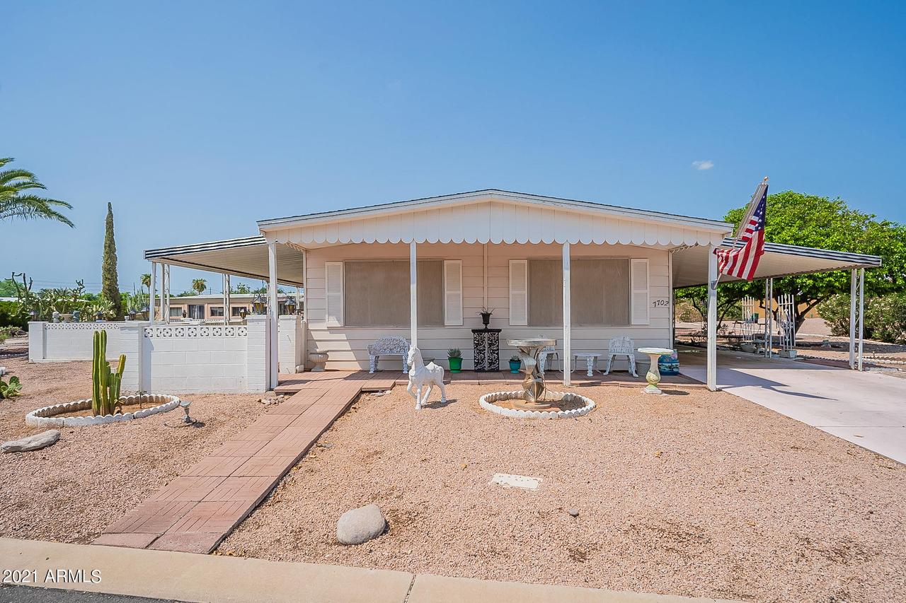 7702 E Calypso Ave., Mesa, AZ 85208