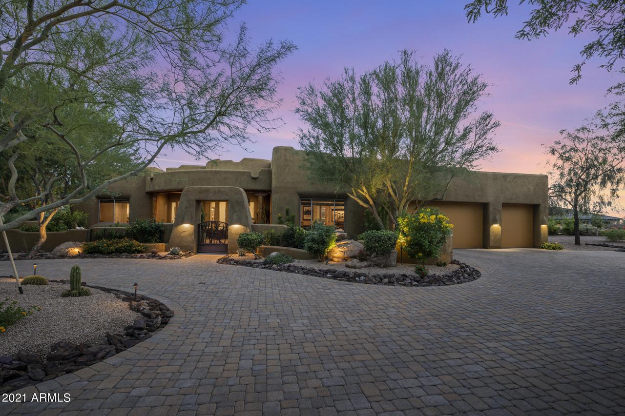 8601 E Arroyo Seco Rd., Scottsdale, AZ 85266