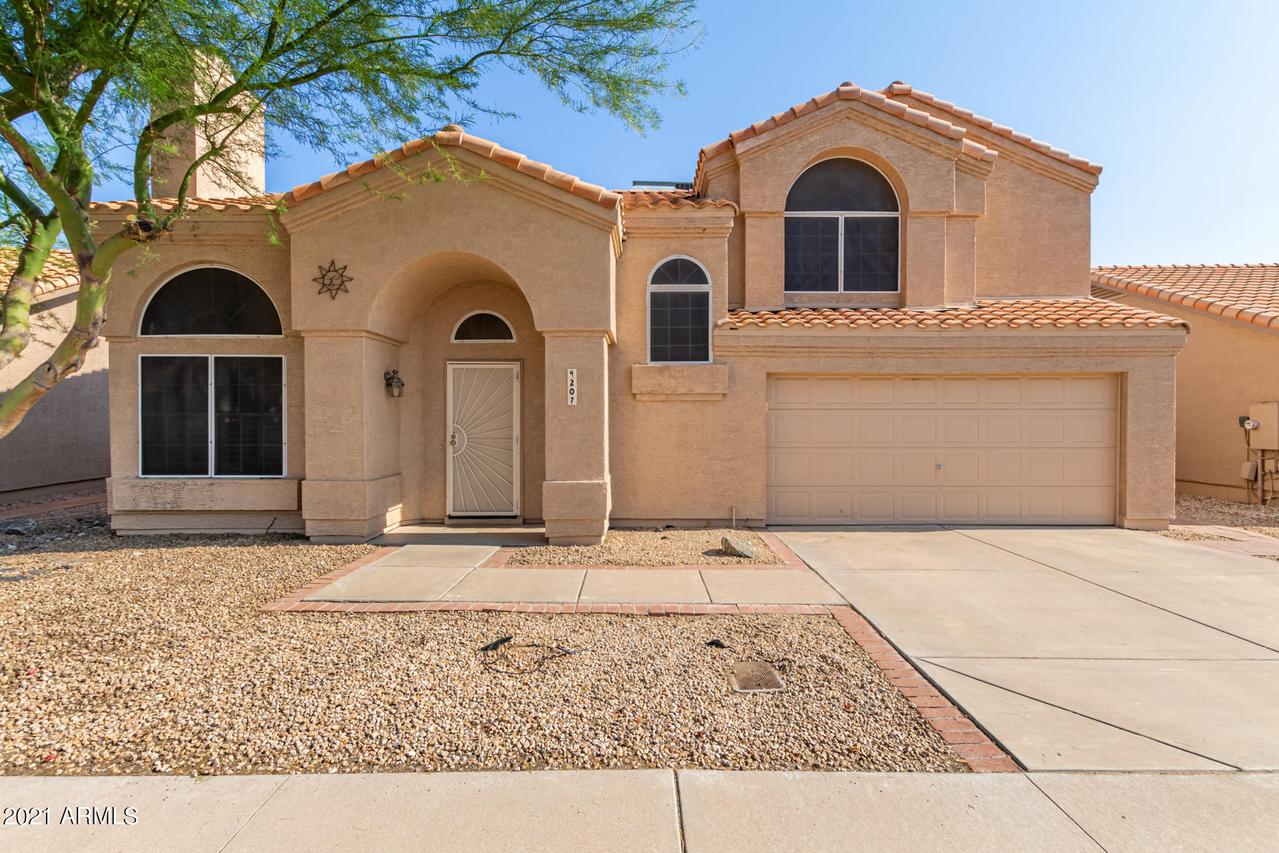 4207 E Brookwood Ct., Phoenix, AZ 85048