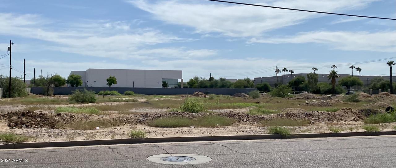2838 E Broadway Rd. #24, Phoenix, AZ 85040
