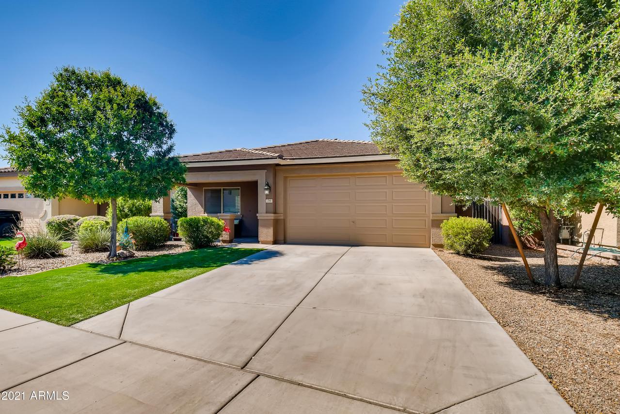 784 W Harvest Rd., San Tan Valley, AZ 85140