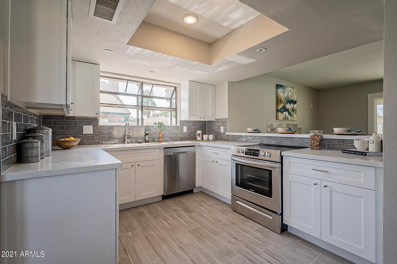 7326 W Cholla St., Peoria, AZ 85345