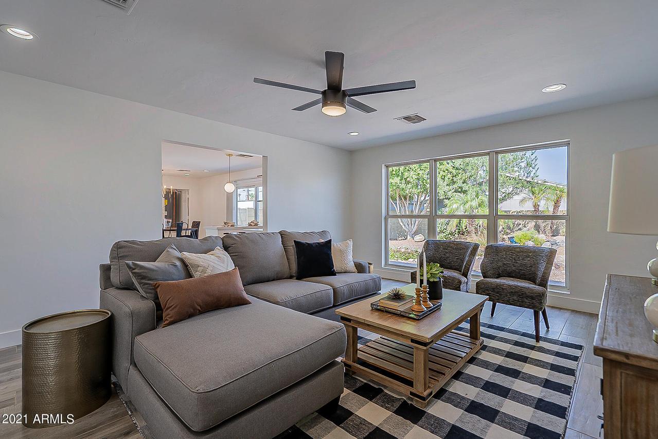 2001 N 68th Pl., Scottsdale, AZ 85257