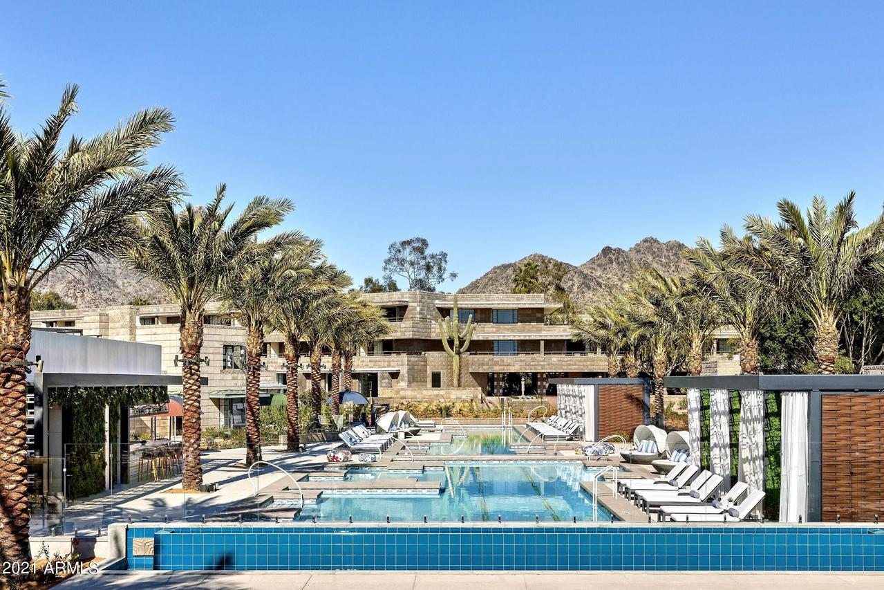 2802 E Camino Acequia Dr. #64, Phoenix, AZ 85016