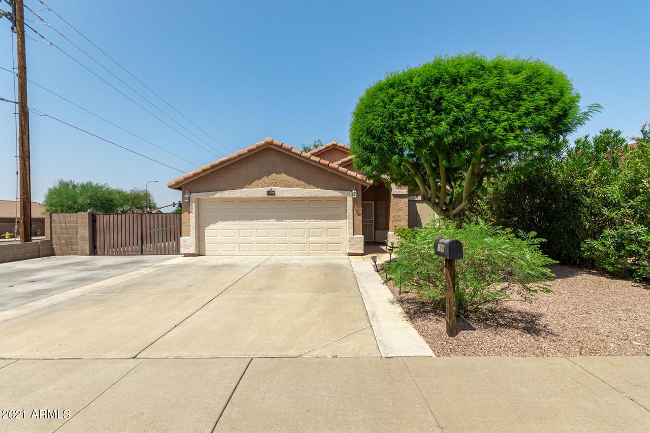788 S Del Rio Ct., Apache Junction, AZ 85120