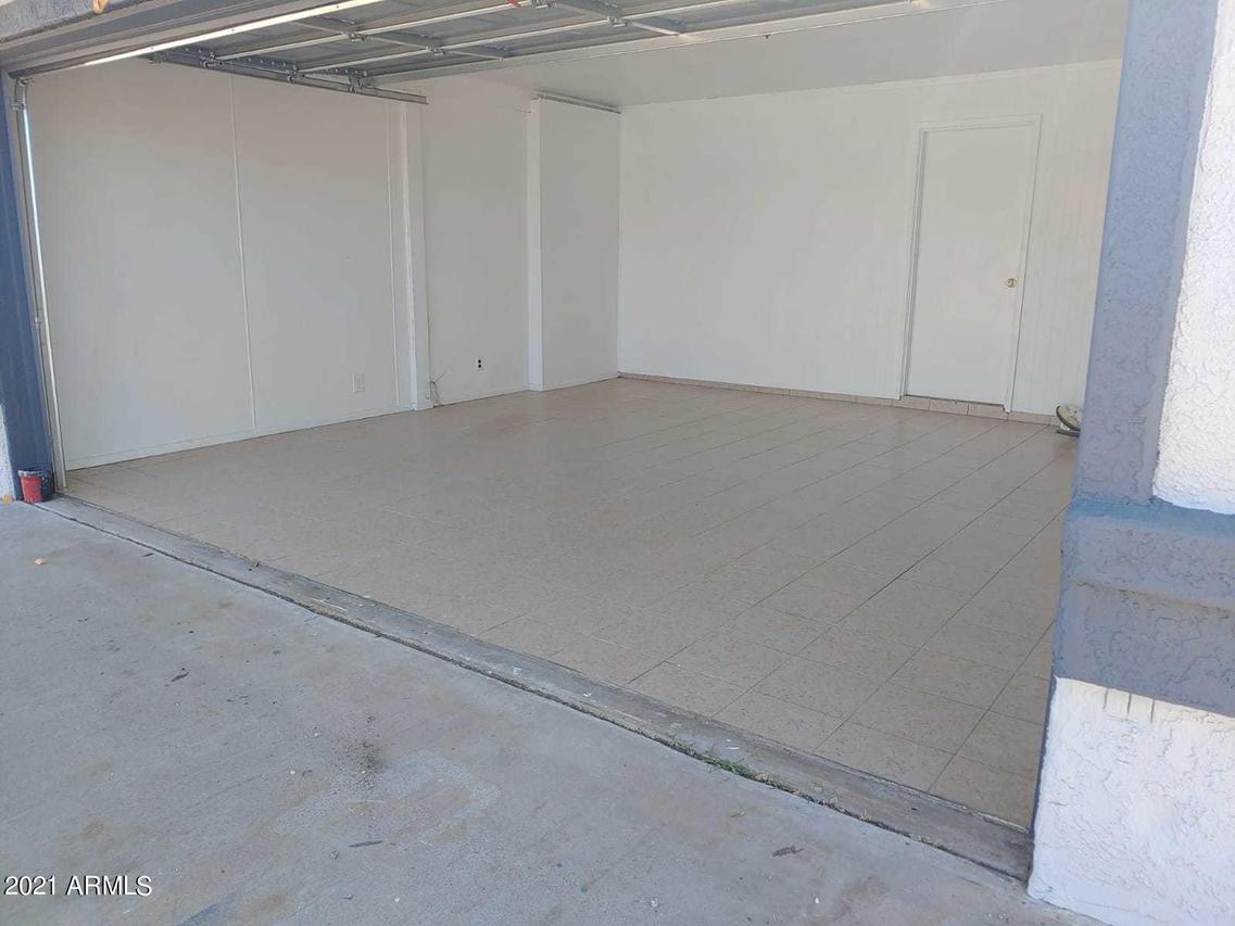 9727 N 57th Ave., Glendale, AZ 85302