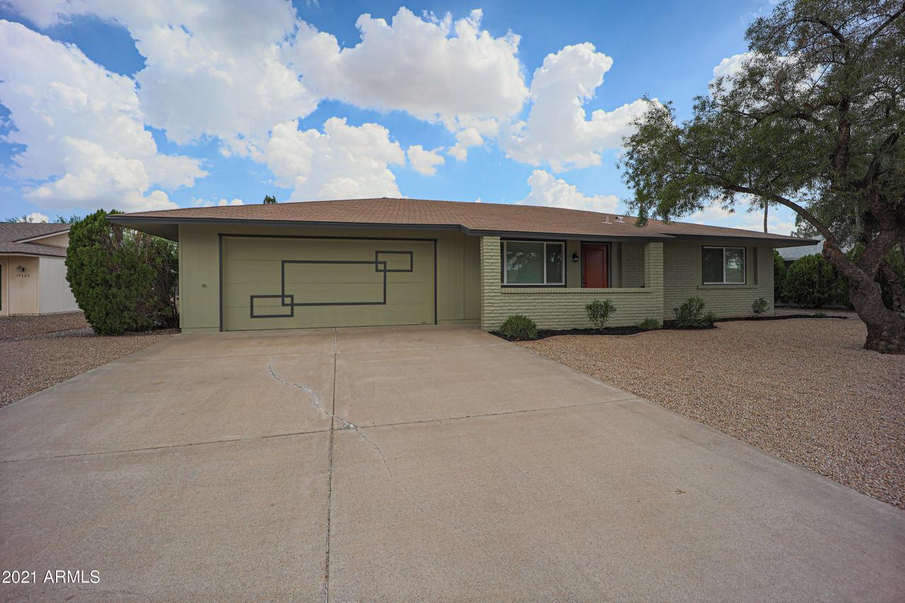 19603 N Pine Springs Dr., Sun City, AZ 85373