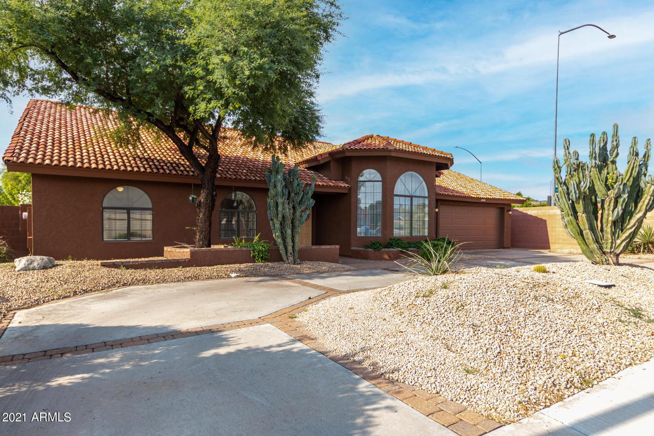 2005 E Lockwood St., Mesa, AZ 85213