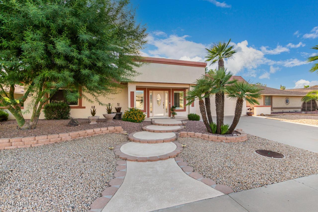 17418 N Country Club Dr., Sun City, AZ 85373