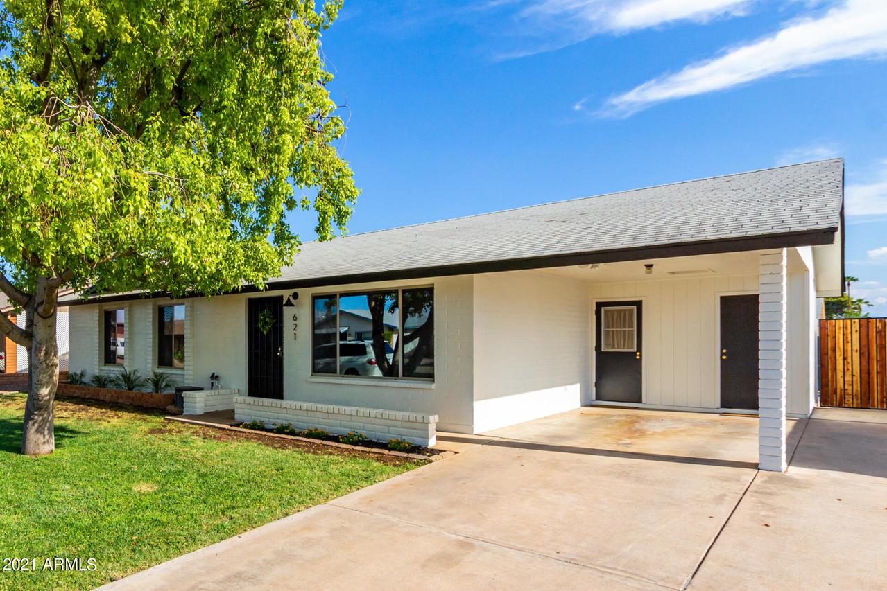 621 E Garnet Ave., Mesa, AZ 85204