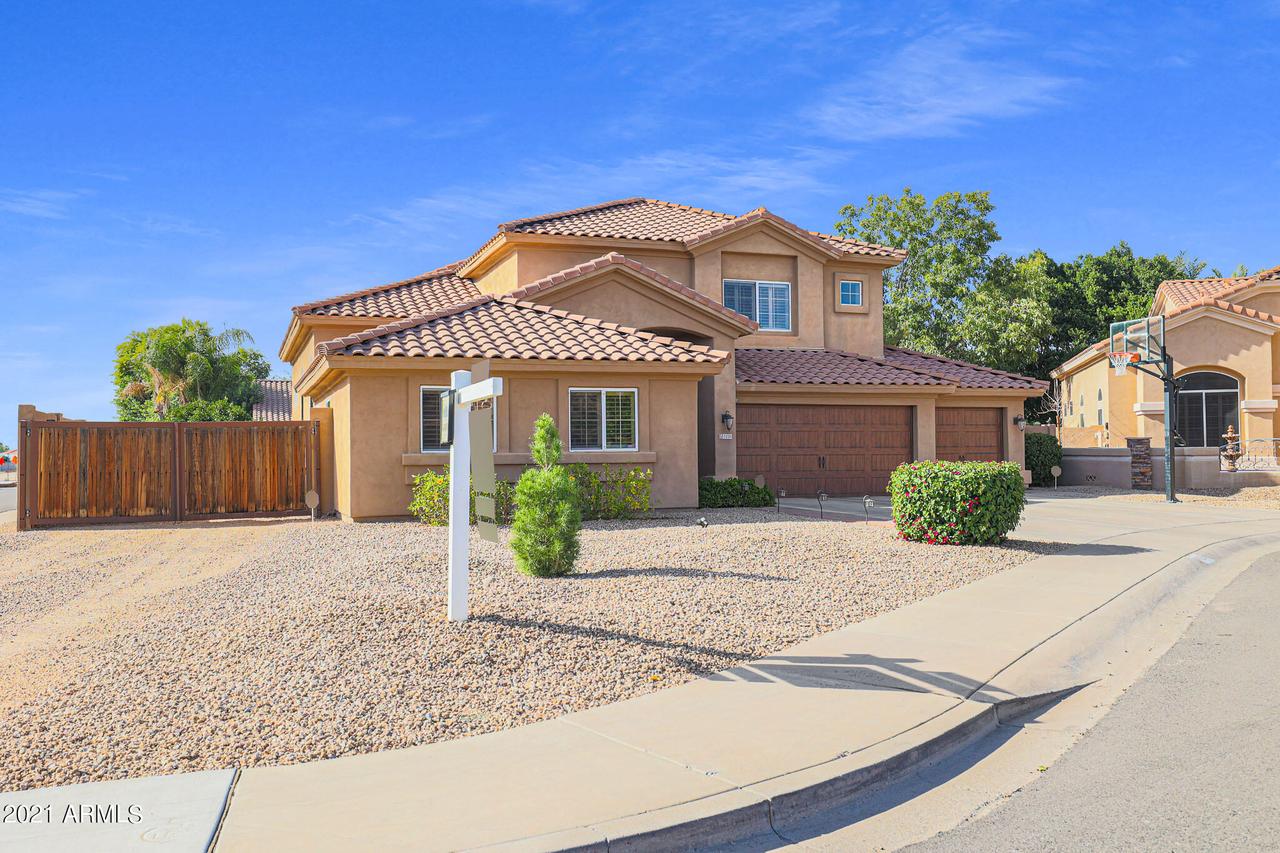 5220 E Anderson Dr., Scottsdale, AZ 85254