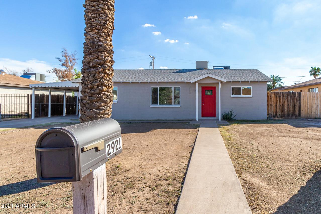 2921 W Golden Ln., Phoenix, AZ 85051