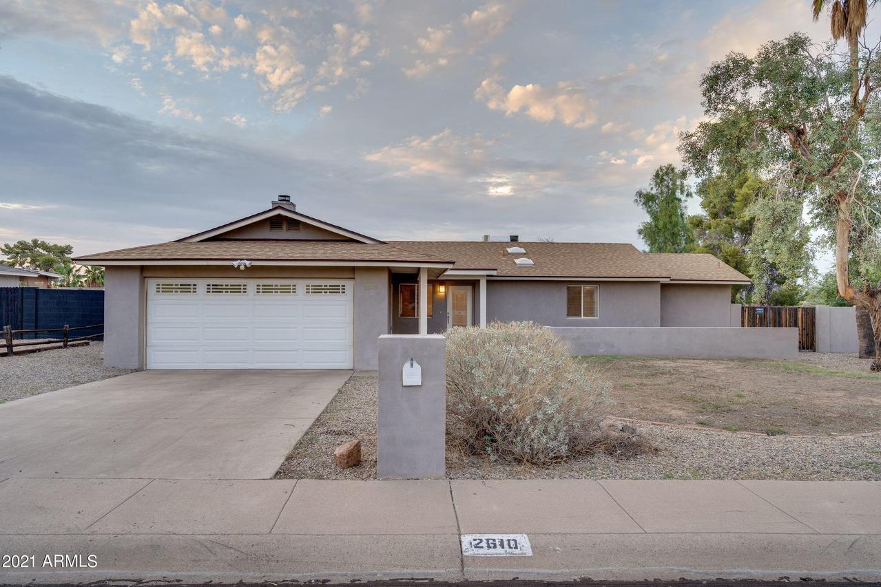2610 E Vista Dr., Phoenix, AZ 85032