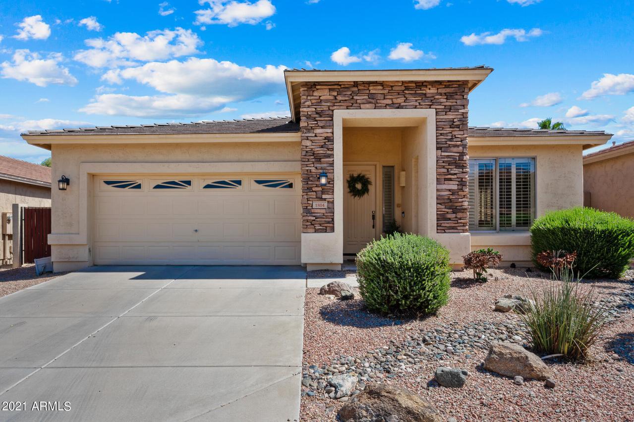1804 W Nighthawk Way, Phoenix, AZ 85045