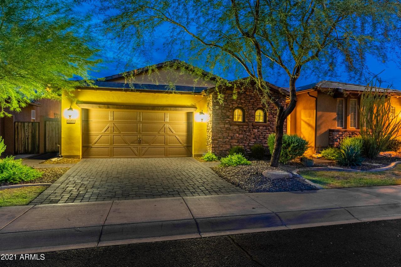 12066 W Red Hawk Dr., Peoria, AZ 85383