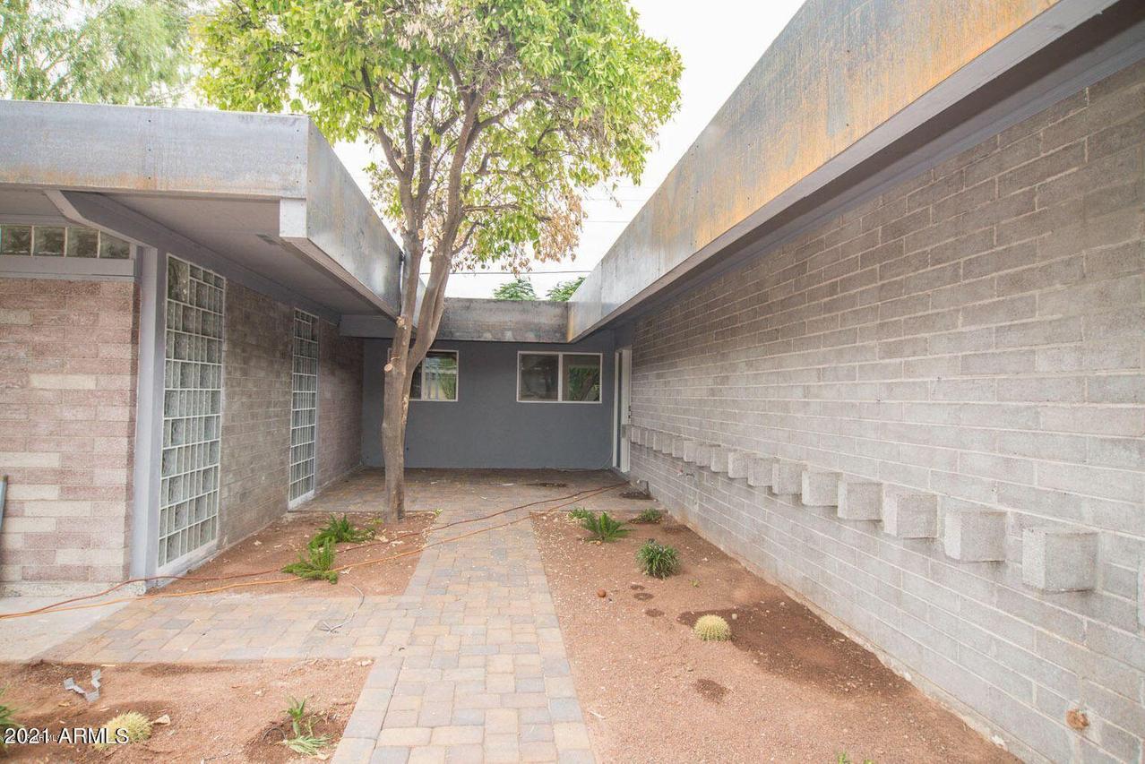 3546 E Gold Dust Ave., Phoenix, AZ 85028