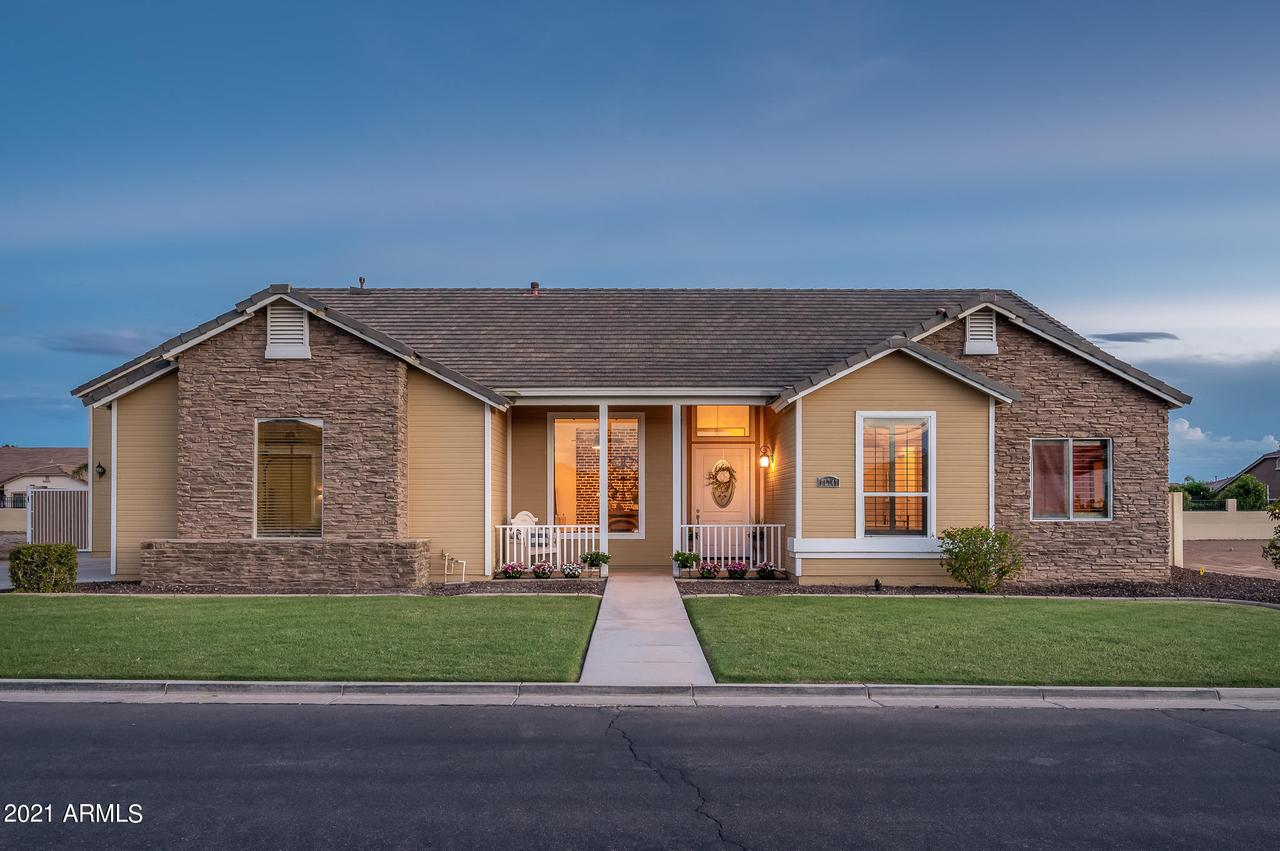 21747 E Russet Rd Rd., Queen Creek, AZ 85142