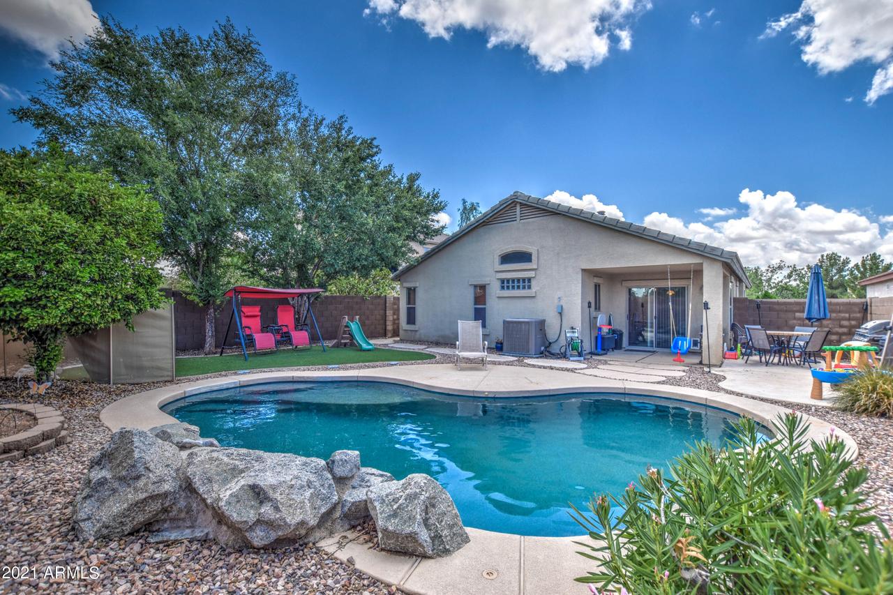 1166 W Hereford Dr., San Tan Valley, AZ 85143