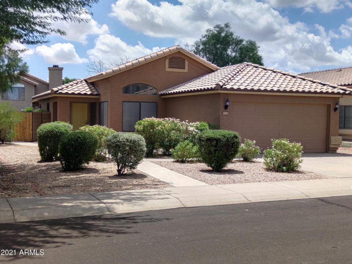 4747 E Summerhaven Dr., Phoenix, AZ 85044