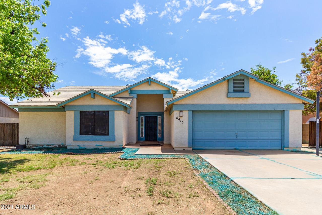 8415 W Sunnyslope Ln., Peoria, AZ 85345