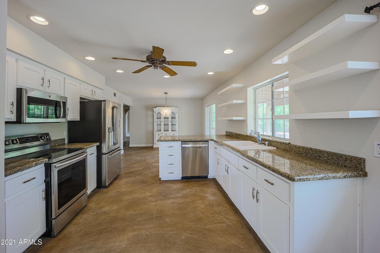 7831 E Dixileta Dr., Scottsdale, AZ 85262