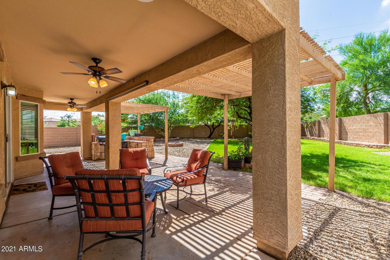 31524 N Cheyenne Dr., San Tan Valley, AZ 85143